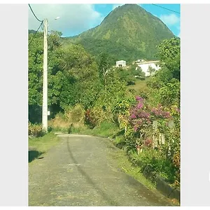a-la-montagne.comcaribbean.com/